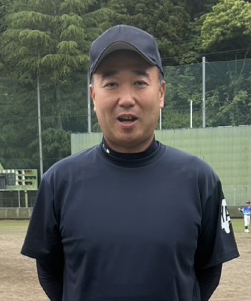 秋山コーチ